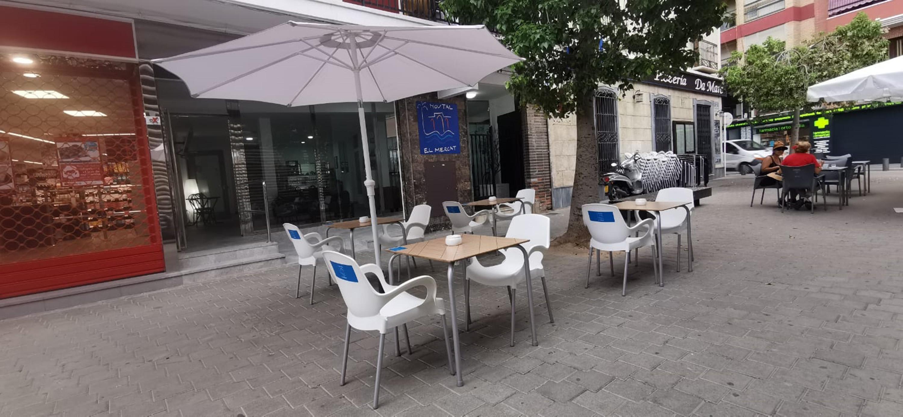 Hostal El Mercat Вилахойоса Екстериор снимка