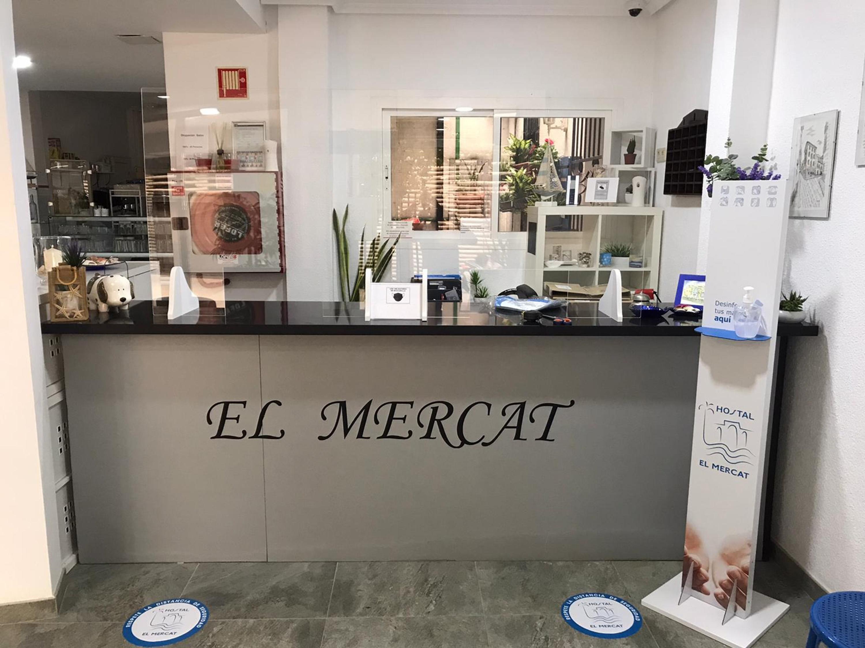 Hostal El Mercat Вилахойоса Екстериор снимка